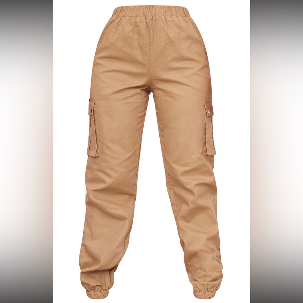 NWOT Pretty Little Thing Petite Khaki Pocket Detail Cargo Pant Size 00 / XXS